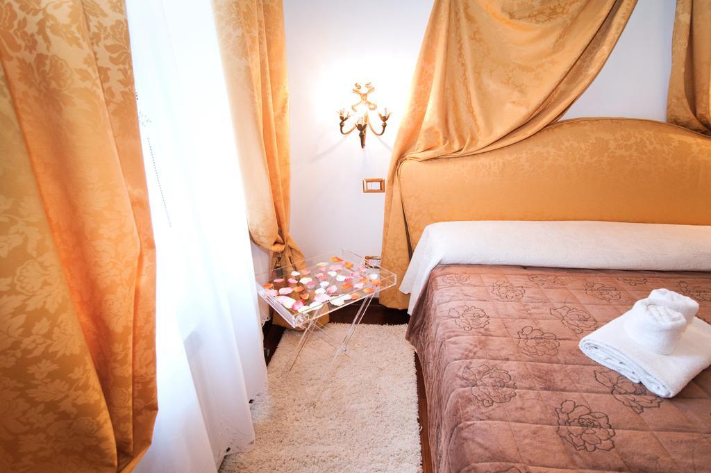 Апартаменти Casa Albrizzi Венеція Екстер'єр фото
